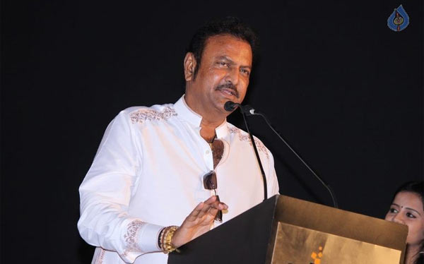 mohan babu,uyire uyire audio launch,young heroes,jayapradha,hansika  యువహీరోలపై మండిపడ్డ మోహన్‌బాబు!